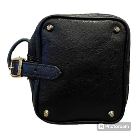 NWOT Valentina Italian Leather 2 way Backpack/shoulder Forest Green and Black - Picture 7 of 15